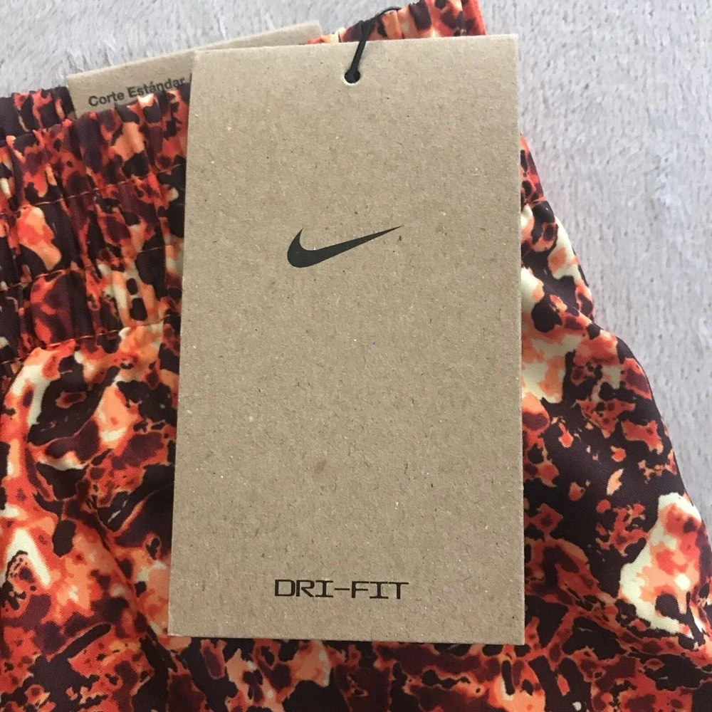 NEW! Nike Boys Training Shorts Youth XL Lightweight Standard Fit MSRP $32.00 - Picture 5 of 10